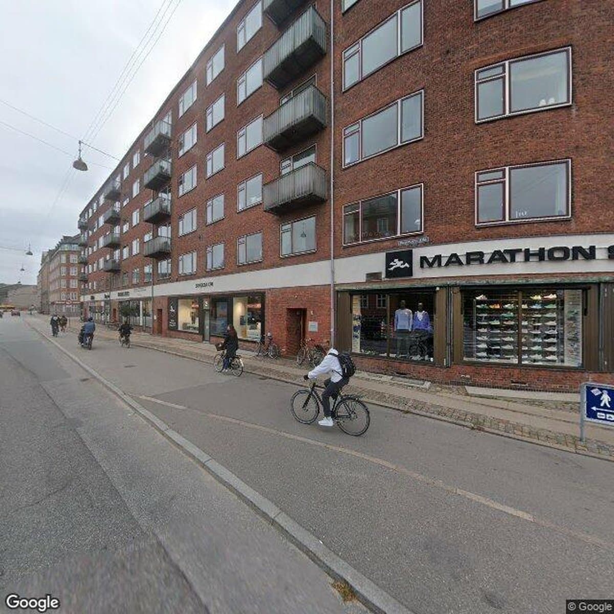 Andelsboligforeningen Trekanten Ved Søerne, København V, andelsboligforening i København V