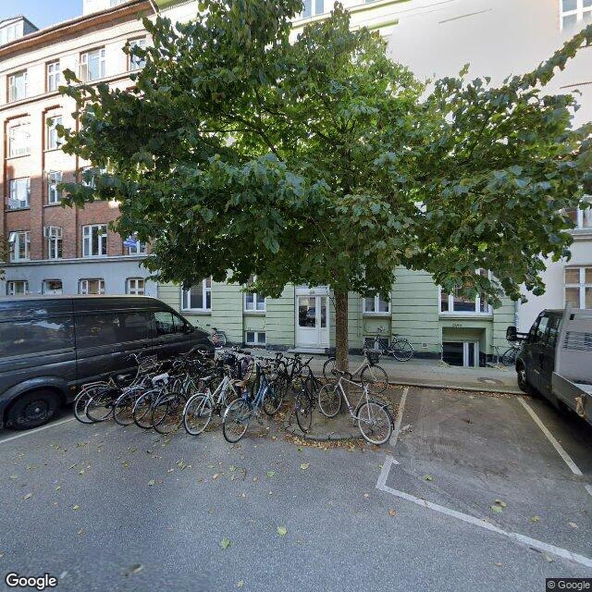 Andelsboligforeningen Langelandsvej 15, andelsboligforening i Frederiksberg