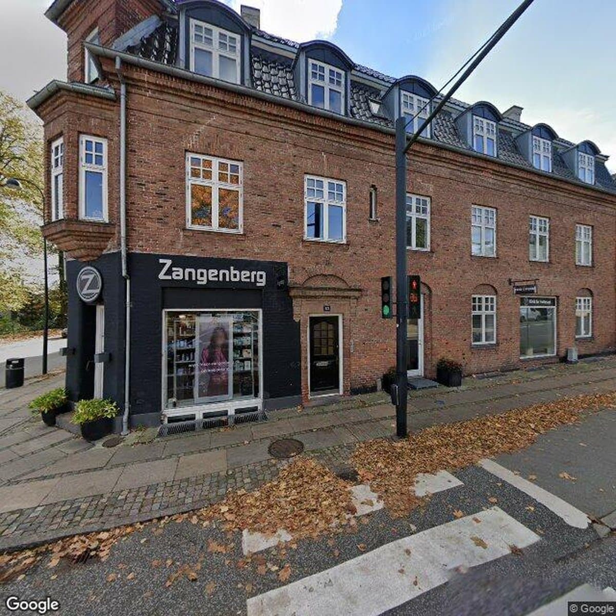 Andelsboligforeningen Matr. Nr 19c & 19r, andelsboligforening i Charlottenlund
