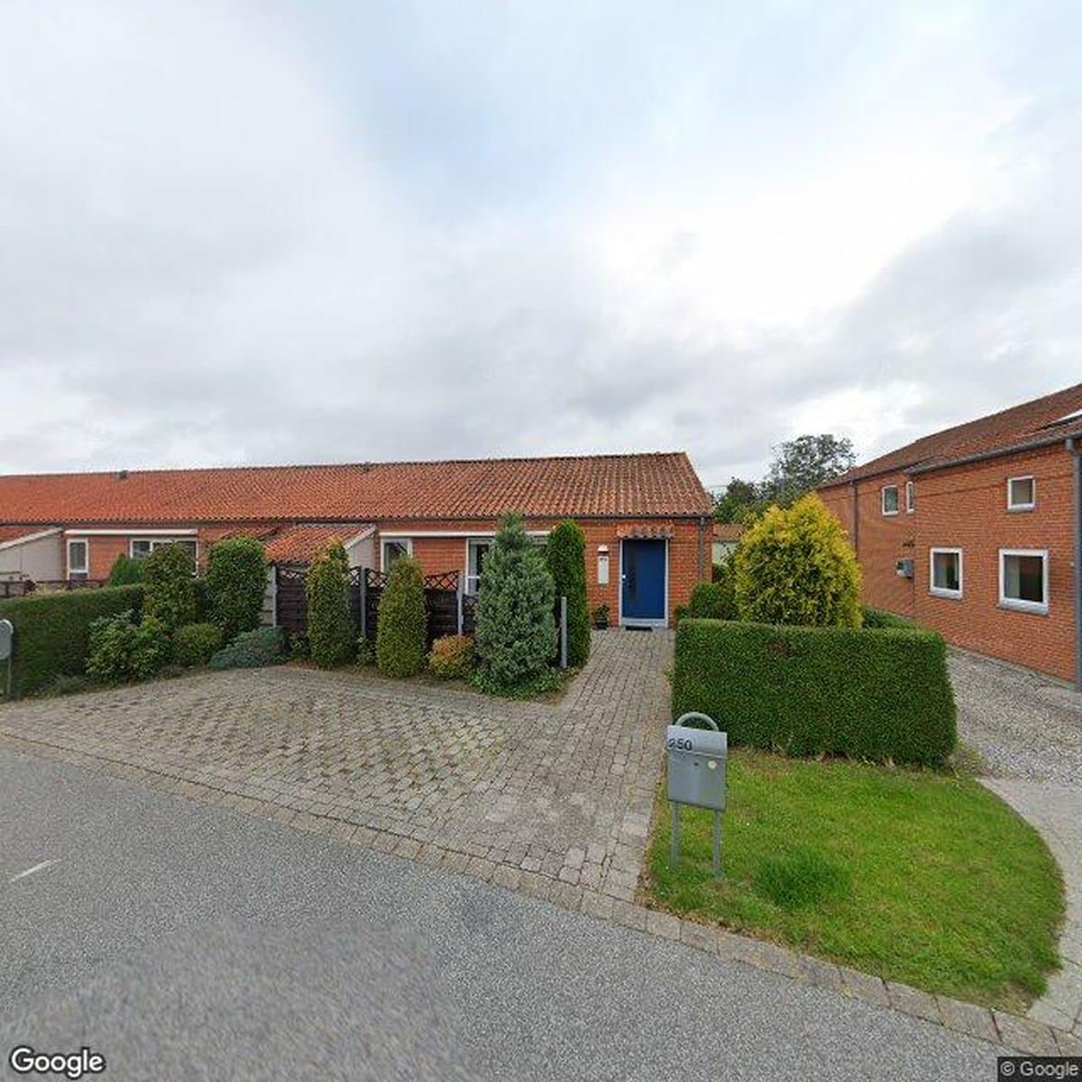 Andelsboligforeningen Rønnebærhaven, andelsboligforening i Tranbjerg J