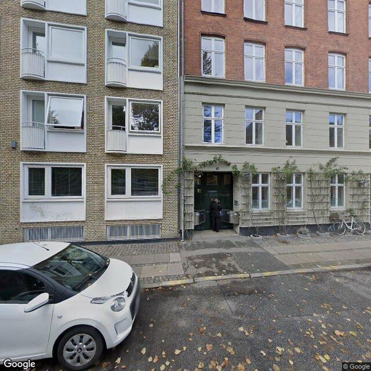 A/B Dronningensgade 73-77, andelsboligforening i København K