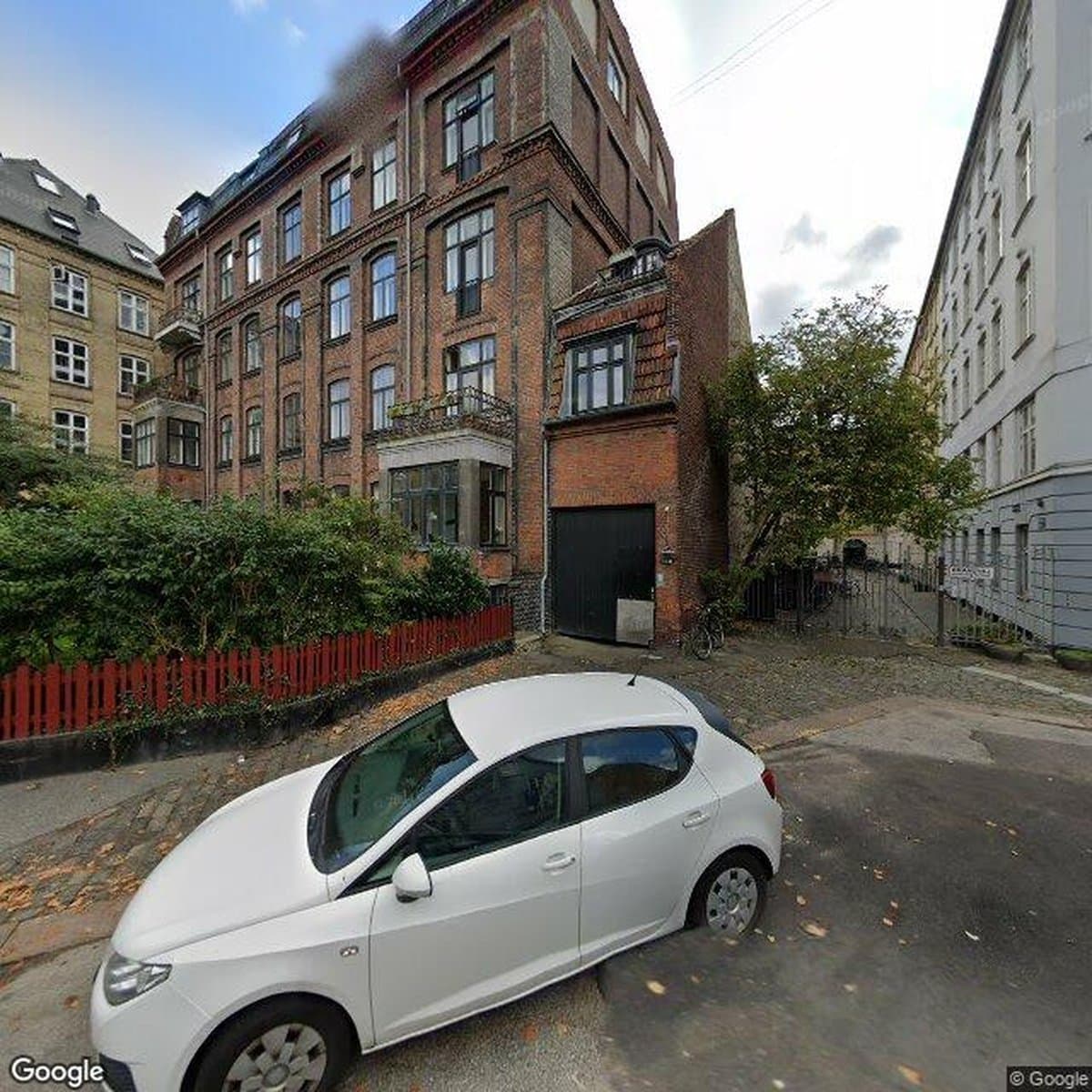 A/B Frederiksberg Alle 13 A & B, andelsboligforening i København V