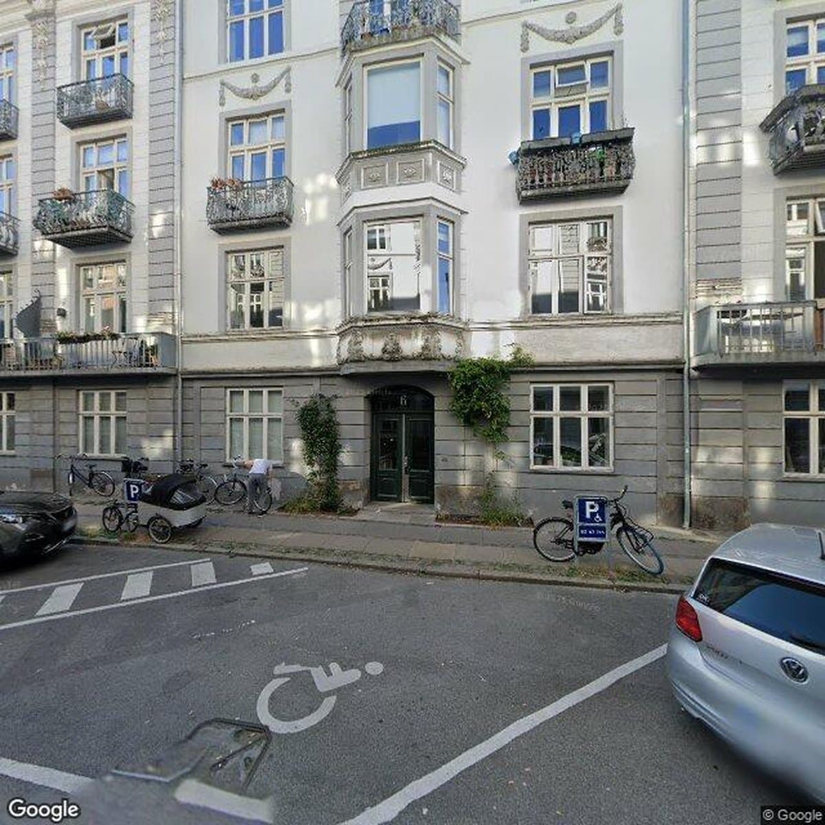 Andelsboligforeningen Westend 6-8, andelsboligforening i København V