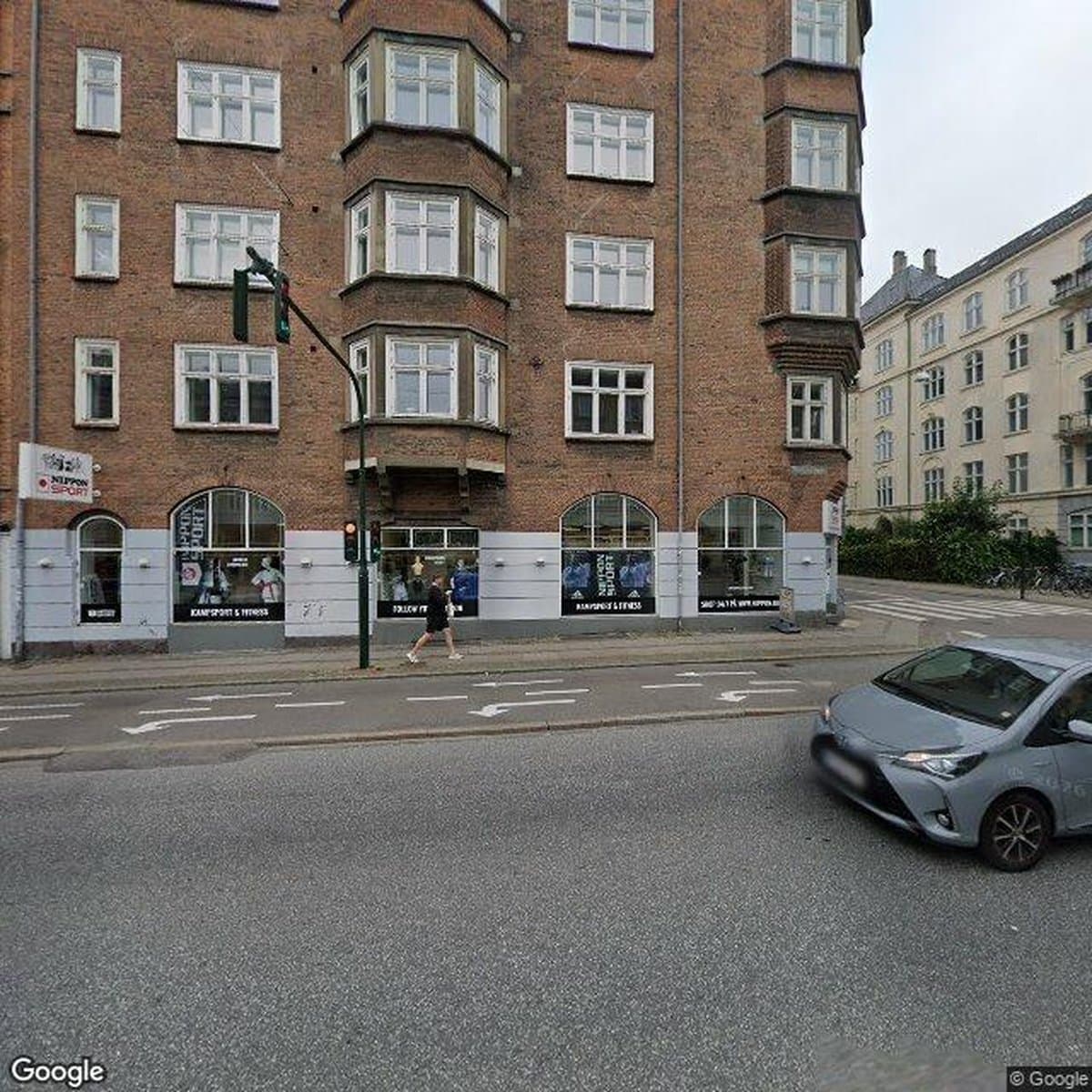 Andelsboligforeningen Halls Alle 1-1a, andelsboligforening i Frederiksberg C