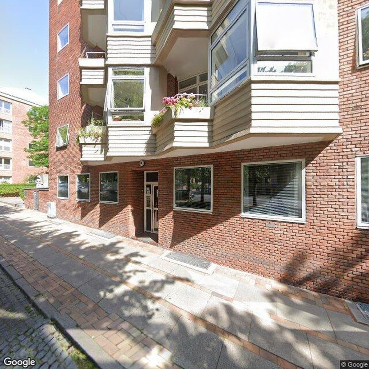 Ejendomsaktieselskabet Alleparken 1, andelsboligforening i Frederiksberg C