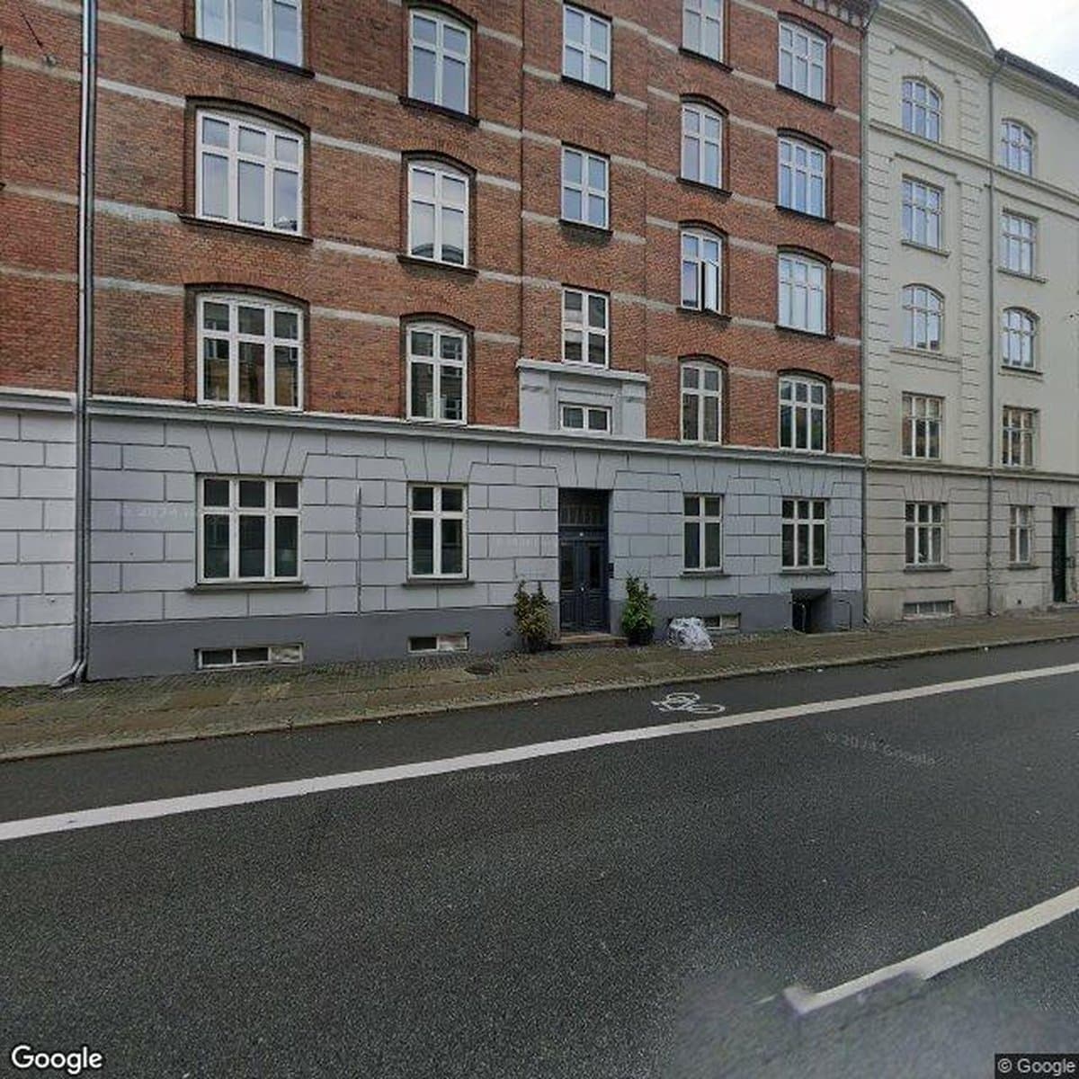 Andelsboligforeningen Hostrupsvej 16, andelsboligforening i Frederiksberg C
