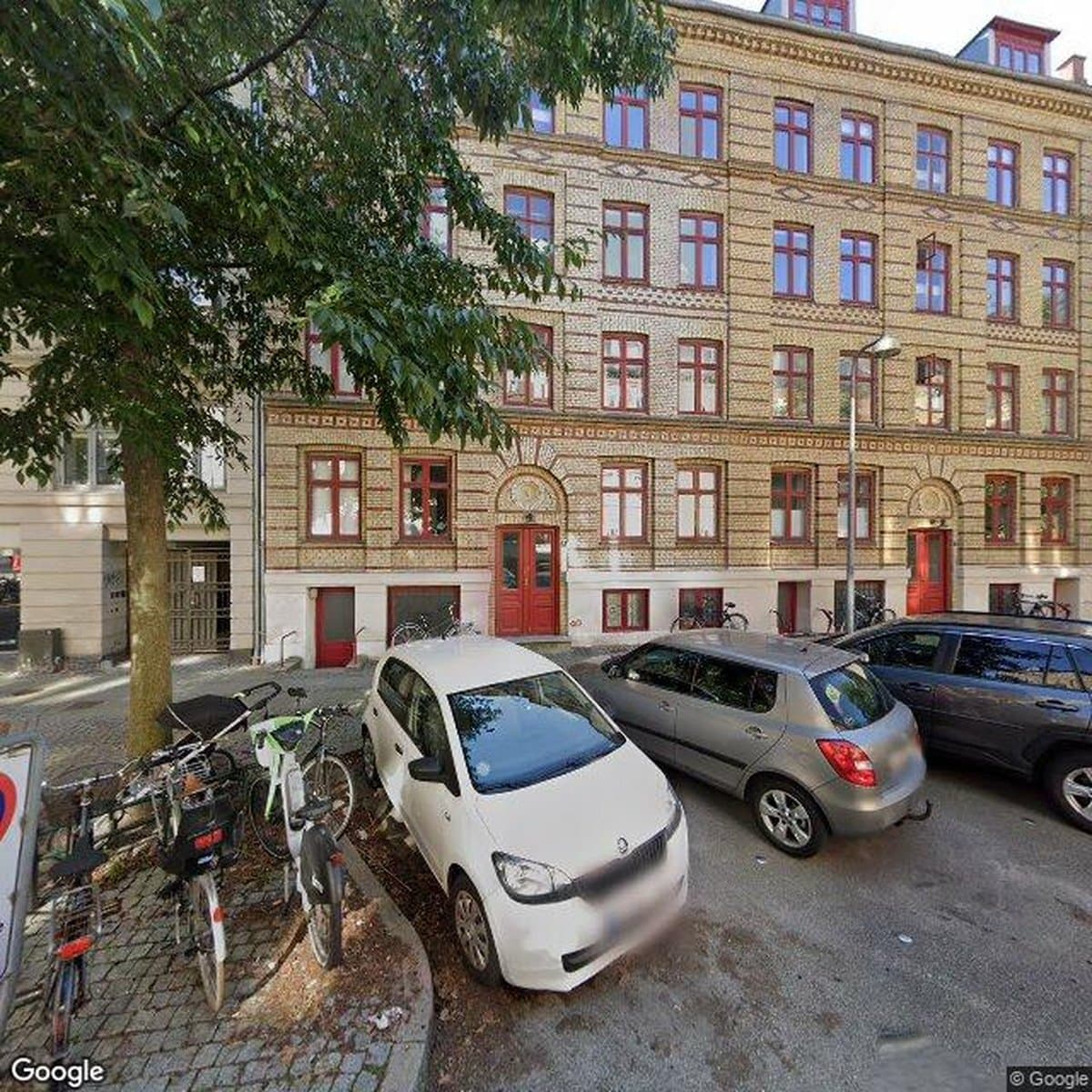Andelsboligforeningen Rolfsvej 3 - 5, andelsboligforening i Frederiksberg