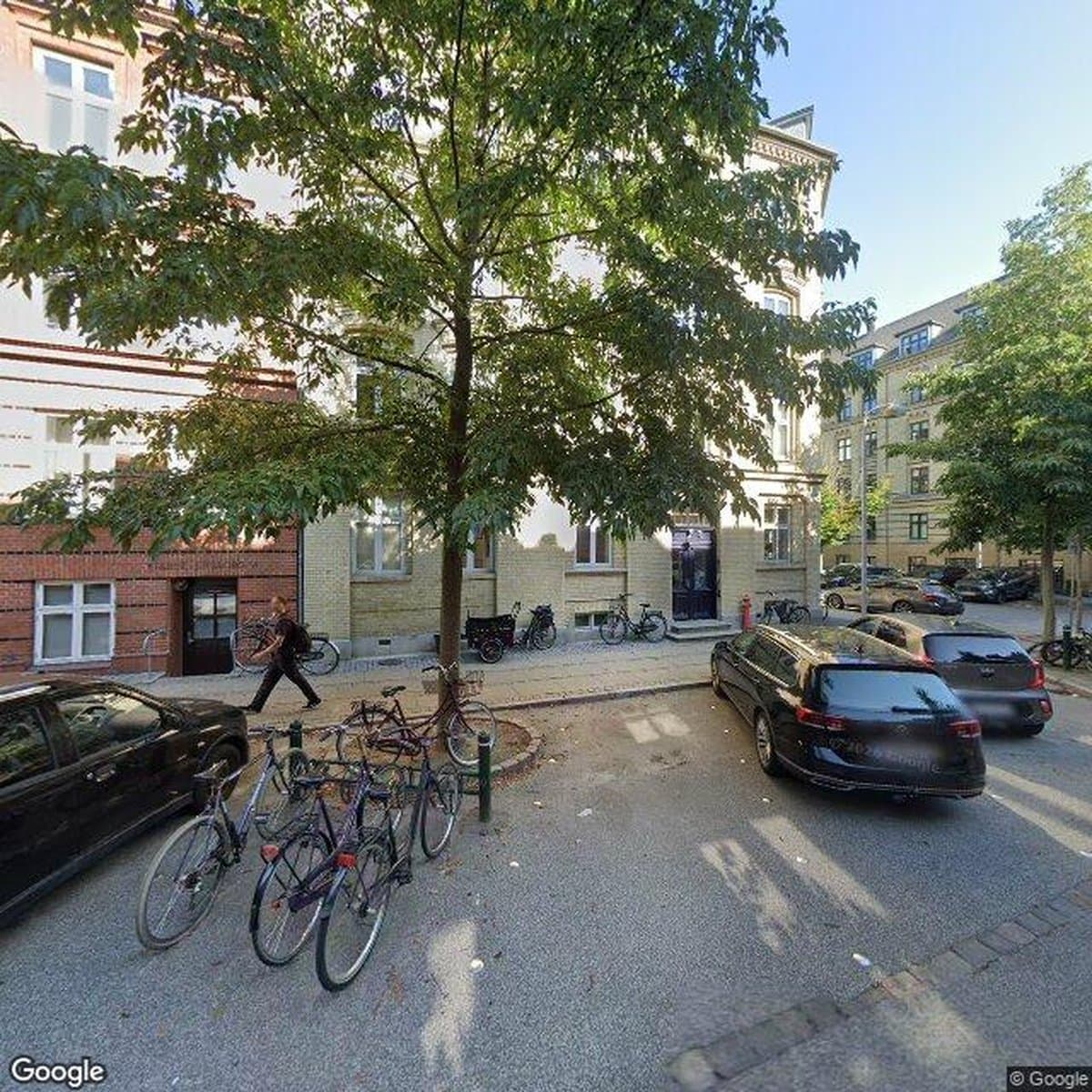 A/B Rolfsvej 20/Adilsvej 16, andelsboligforening i Frederiksberg