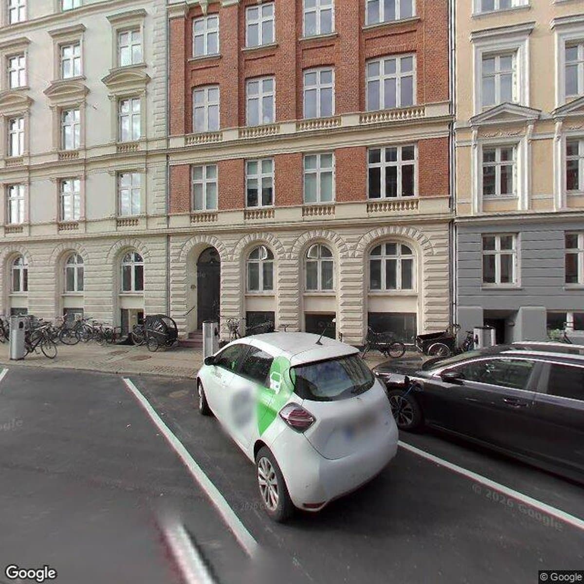 Andelsboligforeningen Øster Farimagsgade 77/Collinsgade 3, andelsboligforening i København Ø