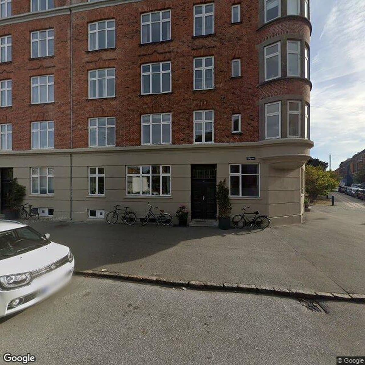 A/B Lillegrund 2-4, andelsboligforening i København S