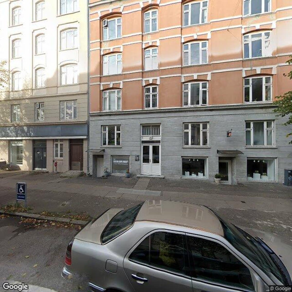 Andelsboligforeningen Tycho Brahes Alle 3-5, andelsboligforening i København S