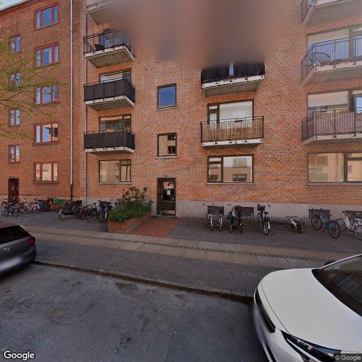A/B Lauravej 16-26, andelsboligforening i Valby