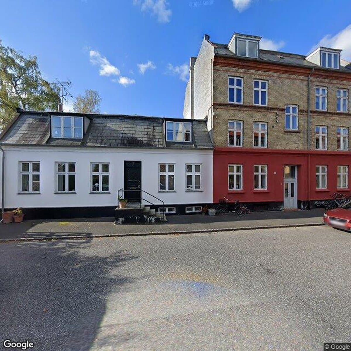 Andelsboligforeningen Ordrupvej 143-143a (676), andelsboligforening i Charlottenlund