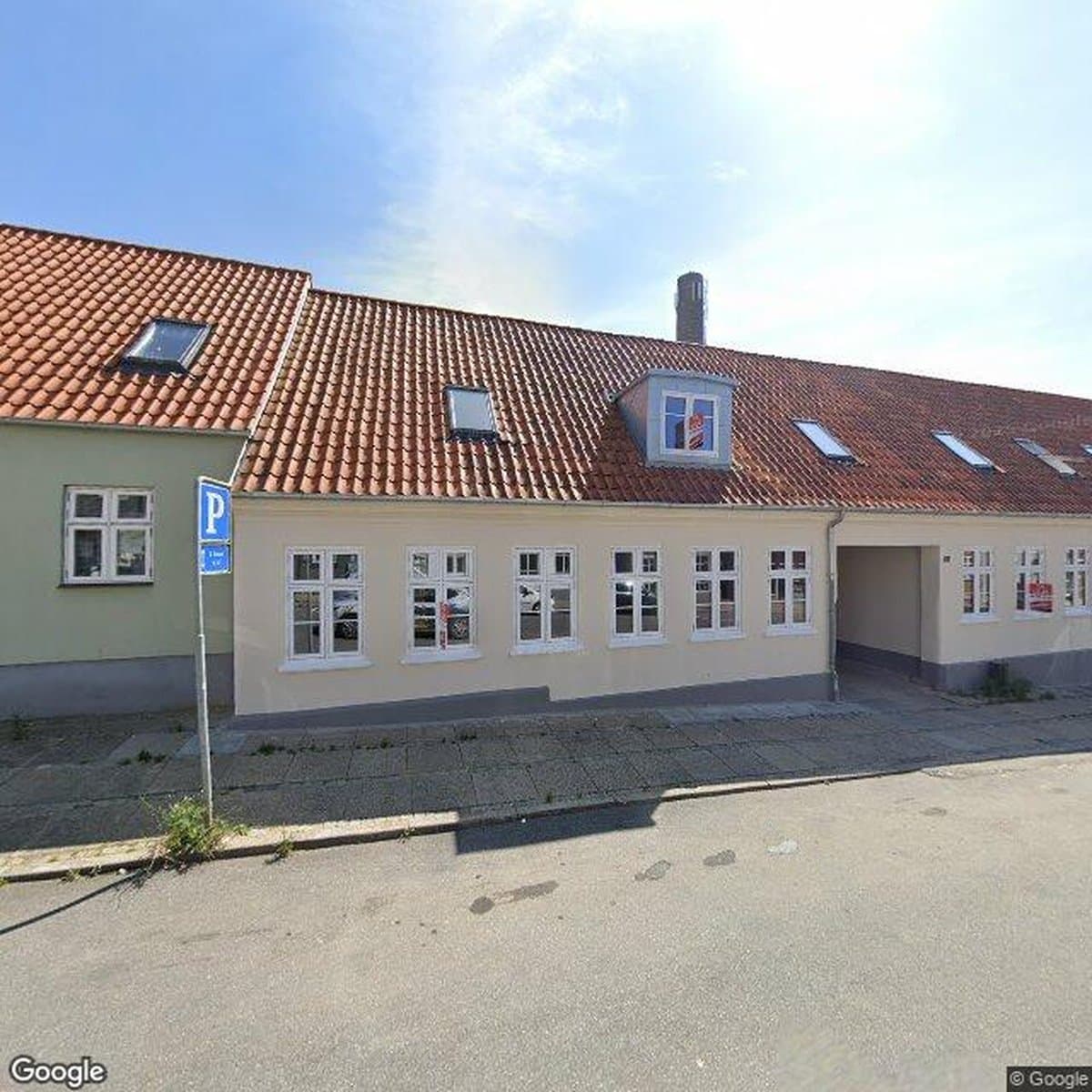 Den Selvejende Institution Kronfeldts Gaard, andelsboligforening i Fredericia